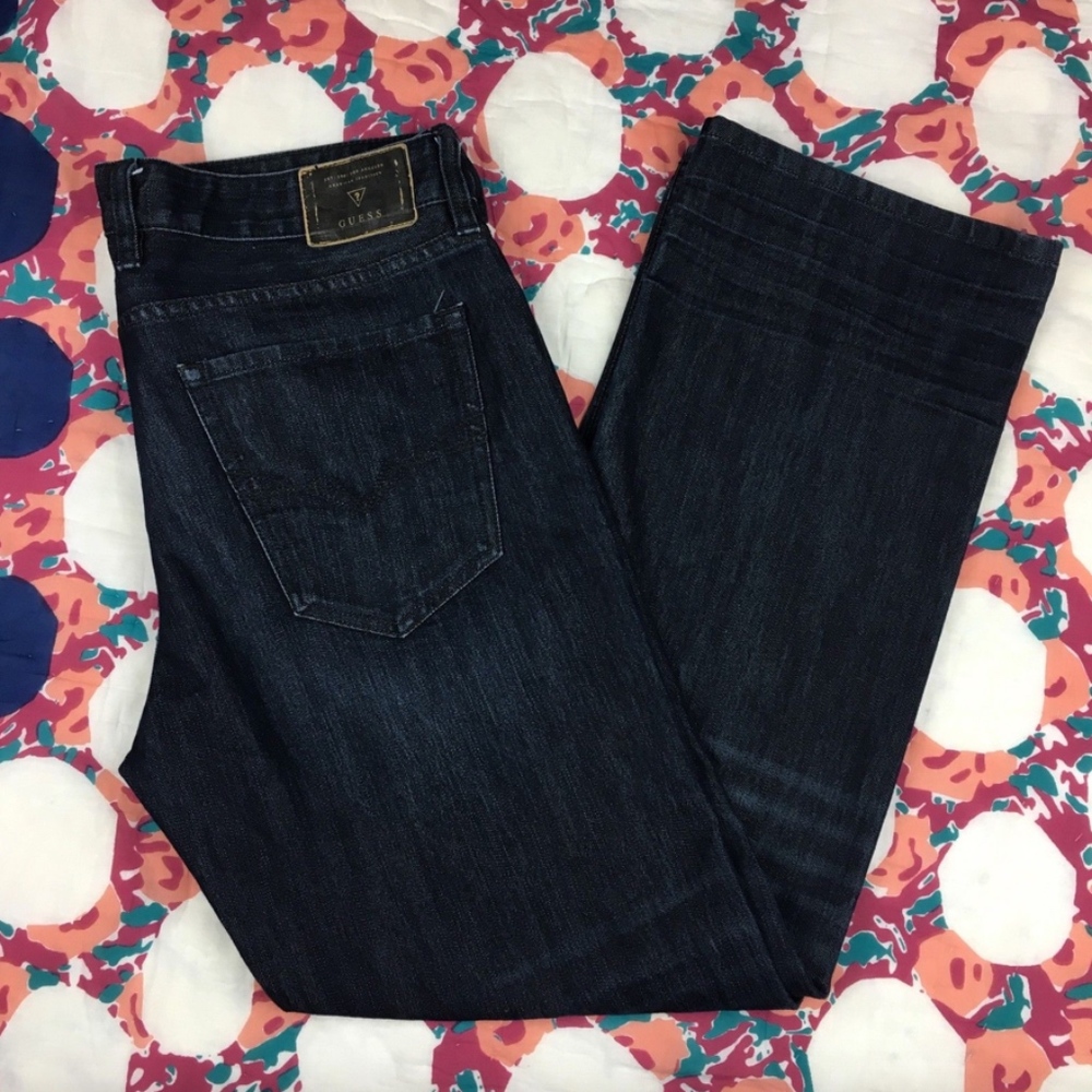 Guess Mens 34 Relaxed Fit Dark Blue Distressed 34